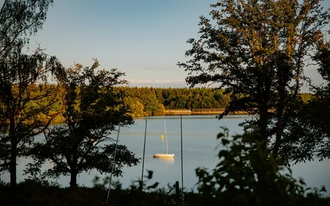 Le bassin de Champagney au coucher du soleil, vu depuis le terrain